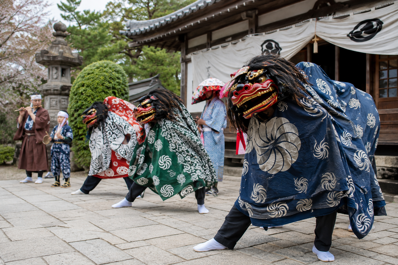柏市・篠籠田の三匹獅子舞
